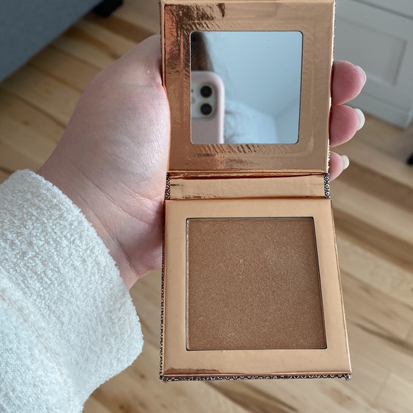 Desi x katy LIMITED EDITION HIGHLIGHTER from Dose of colors - Picture 4 of 4